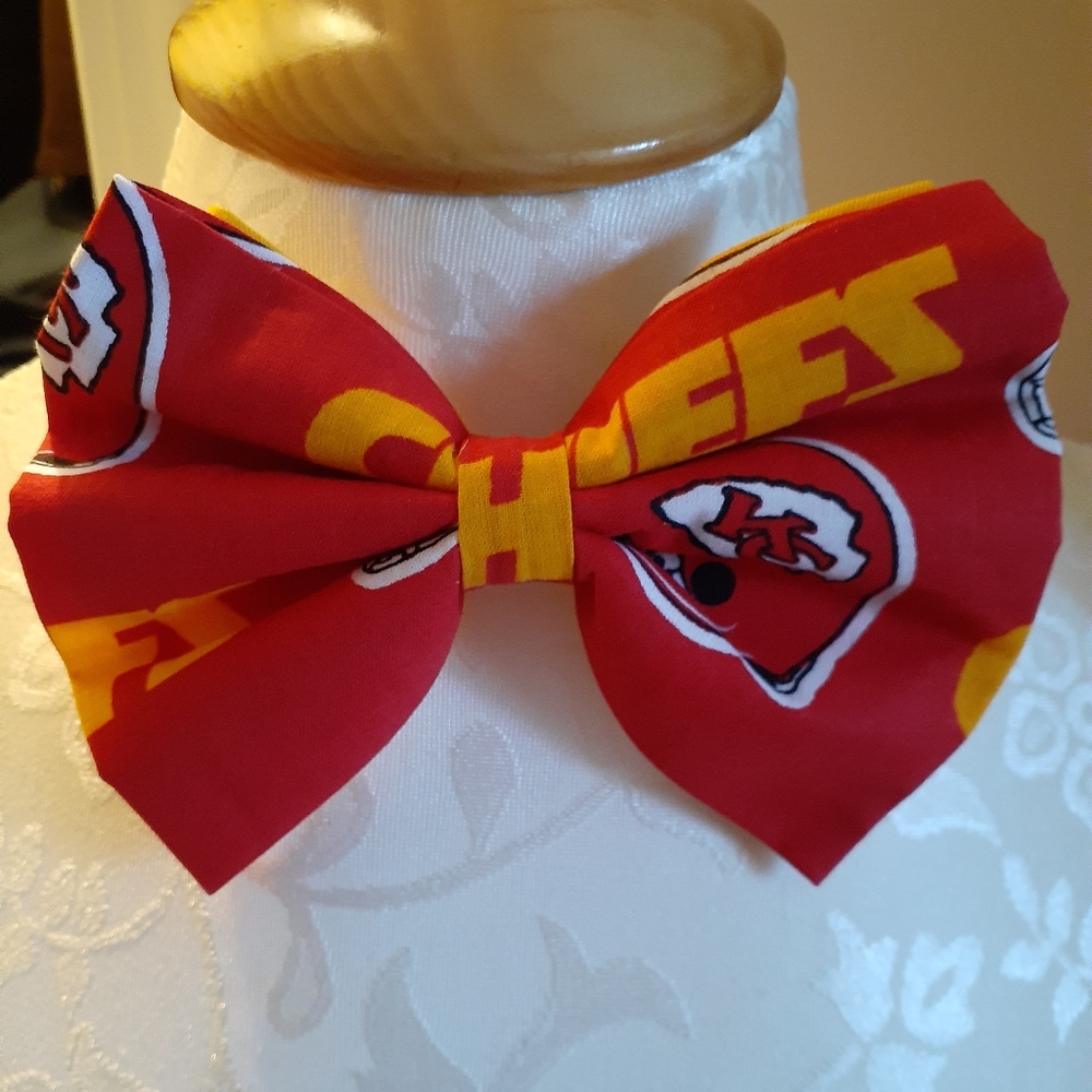 KANSAS CITY CHIEFS Handmade Bow Tie